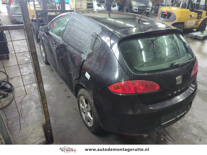 Seat Leon 1.6 Sloopvoertuig (2007, Zwart)