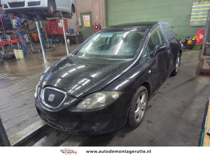 Seat Leon 1.6 Sloopvoertuig (2007, Zwart)