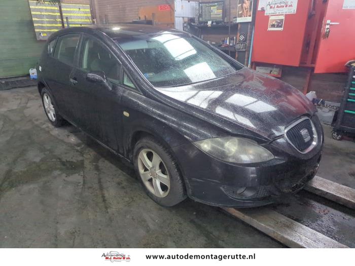 Seat Leon 1.6 Sloopvoertuig (2007, Zwart)