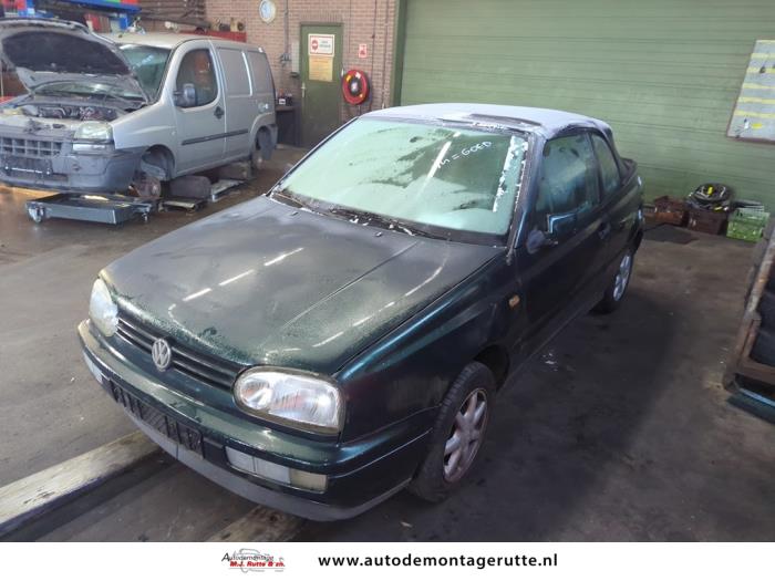 Volkswagen Golf III Cabrio 1.8 Sloopvoertuig (1997, Groen)