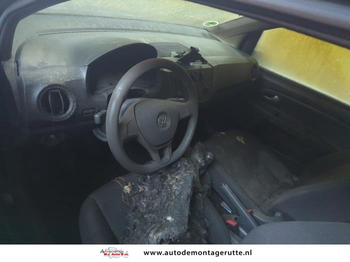 Volkswagen Up! 1.0 12V 60 Sloopvoertuig (2018, Zwart)