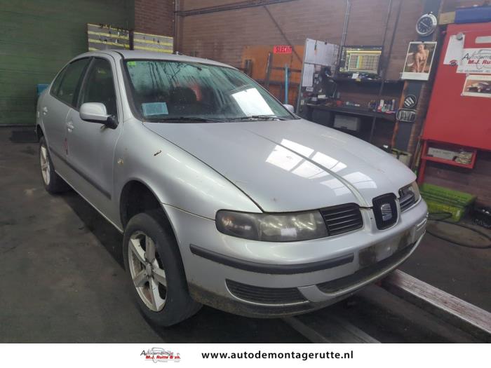 Seat Toledo 1.6 16V Sloopvoertuig (2002, Grijs)