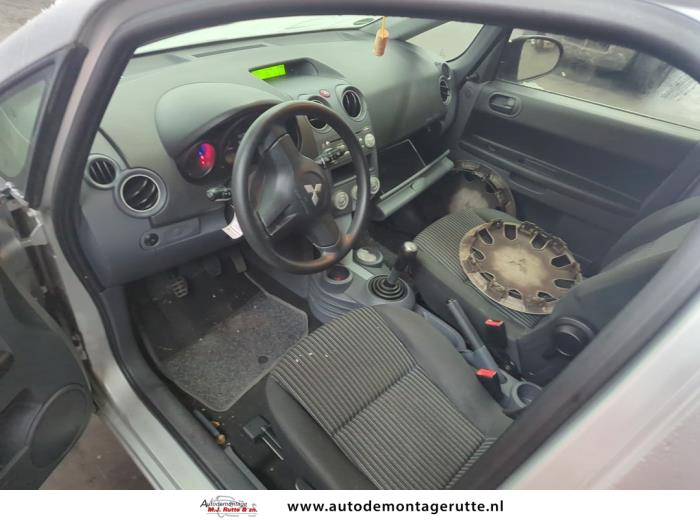 Mitsubishi Colt 1.1 12V Sloopvoertuig (2008, Grijs)