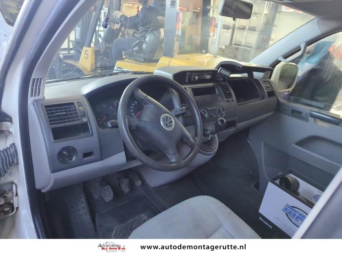 Volkswagen Transporter T5 2.5 TDi Sloopvoertuig (2004, Wit)