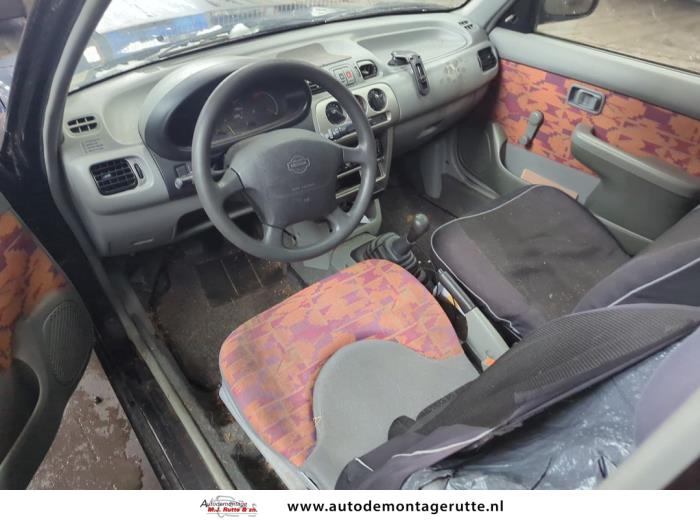 Nissan Micra 1.0 L,LX 16V Sloopvoertuig (1999, Zwart)