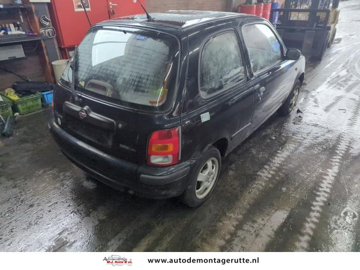 Nissan Micra 1.0 L,LX 16V Sloopvoertuig (1999, Zwart)
