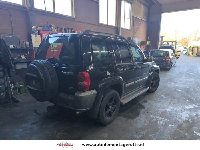 Jeep Cherokee/Liberty 3.7 V6 24V Sloopvoertuig (2004, Zwart)