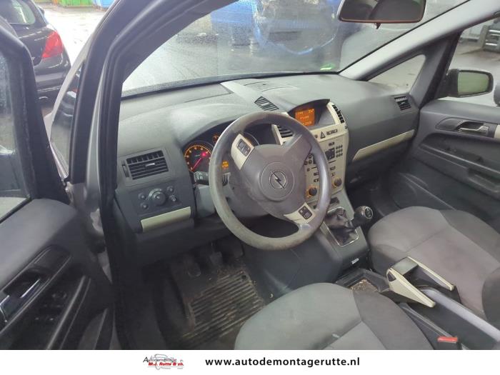 Opel Zafira 1.8 16V Ecotec Sloopvoertuig (2009, Grijs)