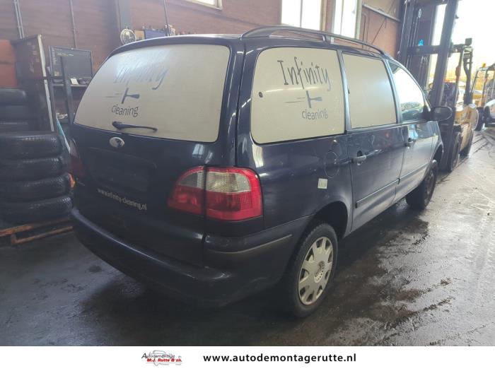 Ford Galaxy 2.0 Sloopvoertuig (2003, Blauw)