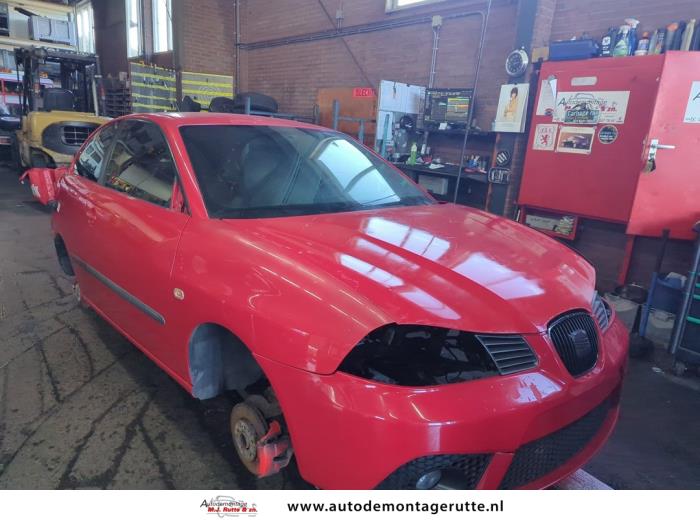 Seat Ibiza III 1.6 16V Sloopvoertuig (2008, Rood)