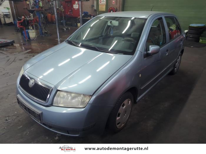 Skoda Fabia 1.4i Sloopvoertuig (2003, Grijs)