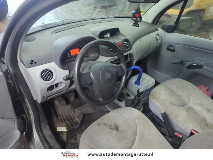 Citroen C3 1.1 Sloopvoertuig (2004, Grijs)