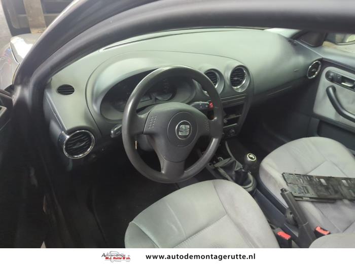 Seat Ibiza III 1.4 16V 75 Sloopvoertuig (2003, Grijs)