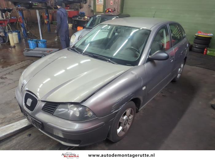 Seat Ibiza III 1.4 16V 75 Sloopvoertuig (2003, Grijs)