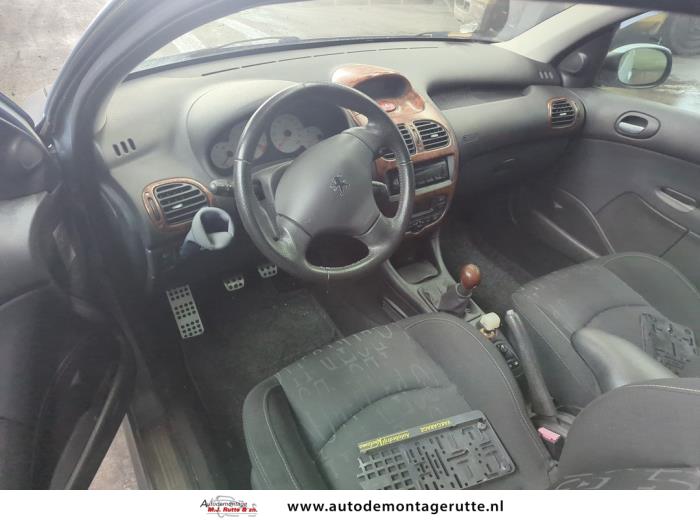 Peugeot 206 1.4 16V Sloopvoertuig (2004, Grijs)