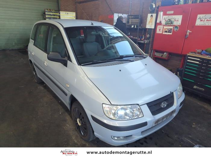 Hyundai Matrix 1.6 16V Sloopvoertuig (2005, Grijs)