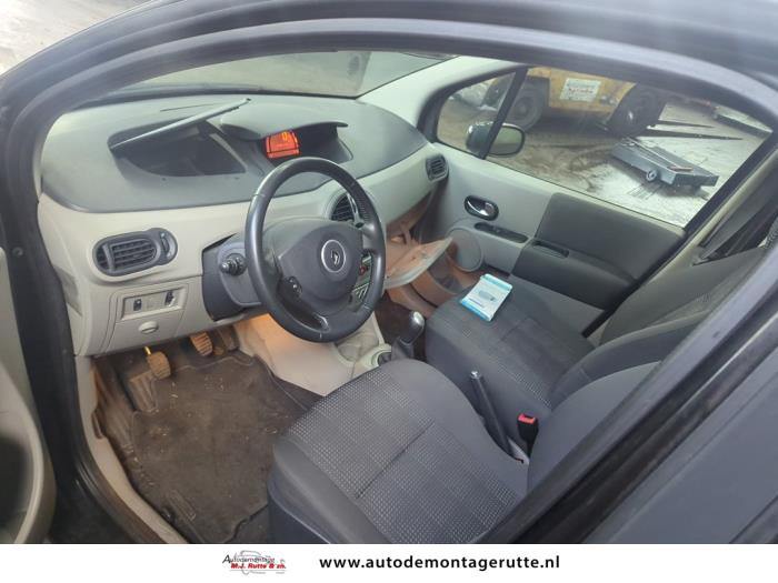Renault Modus/Grand Modus 1.4 16V Sloopvoertuig (2006, Zwart)