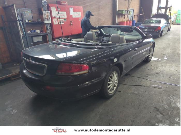 Chrysler Sebring Convertible 2.7 V6 24V Sloopvoertuig (2003, Zwart)