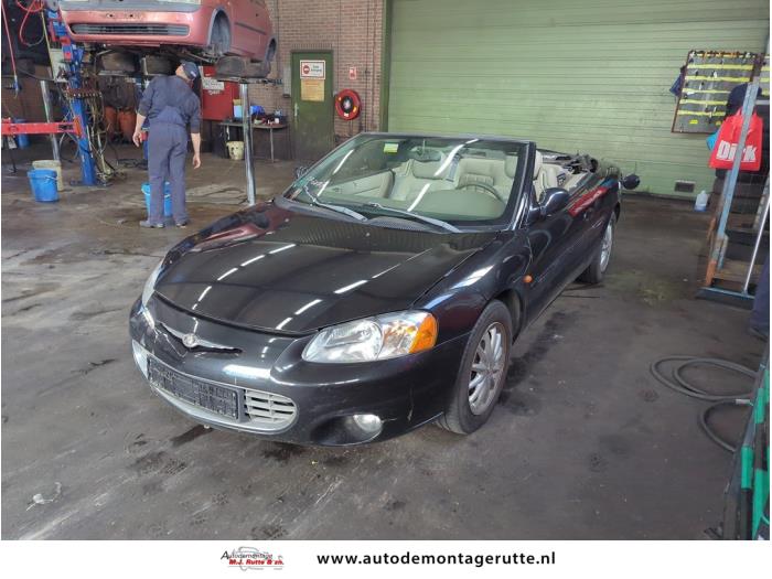 Chrysler Sebring Convertible 2.7 V6 24V Sloopvoertuig (2003, Zwart)