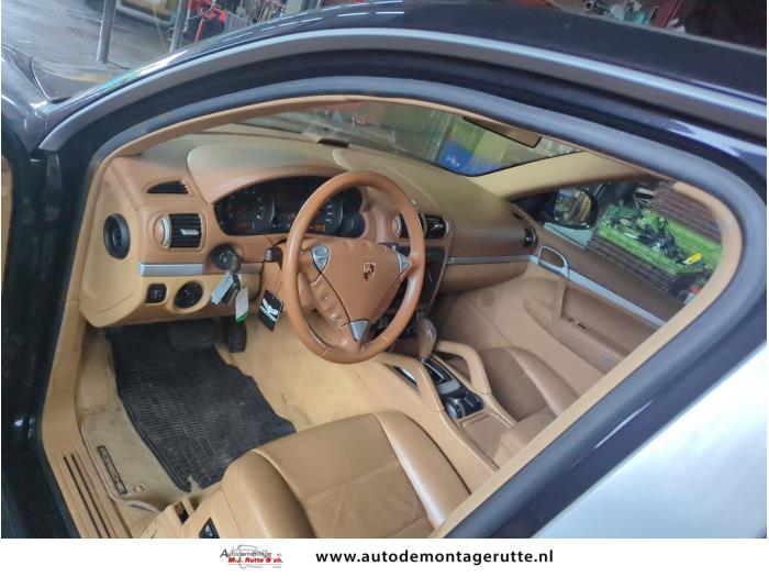 Porsche Cayenne 3.2 V6 24V Sloopvoertuig (2004, Zwart)
