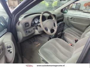 Chrysler Voyager/Grand Voyager 2.4 16V Sloopvoertuig (2002, Grijs)