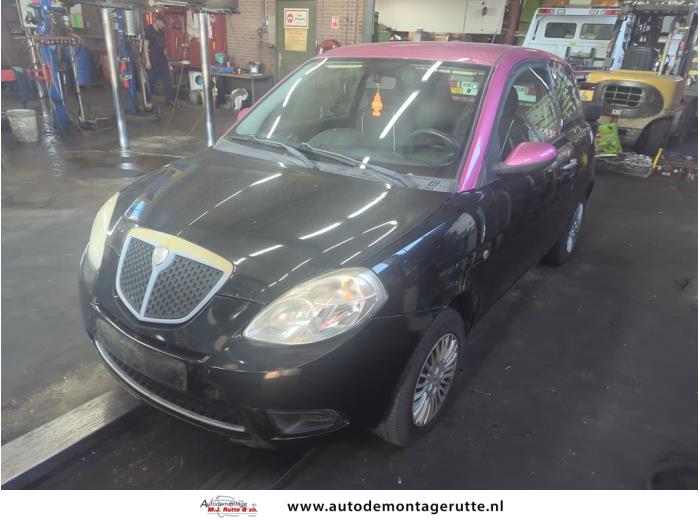 Lancia Ypsilon 1.2  (Sloop)
