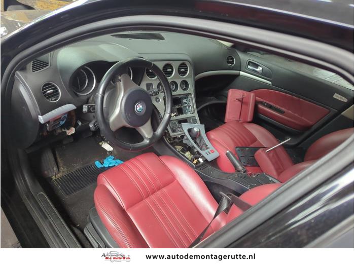Alfa Romeo 159 2.2 JTS 16V Sloopvoertuig (2007, Zwart)