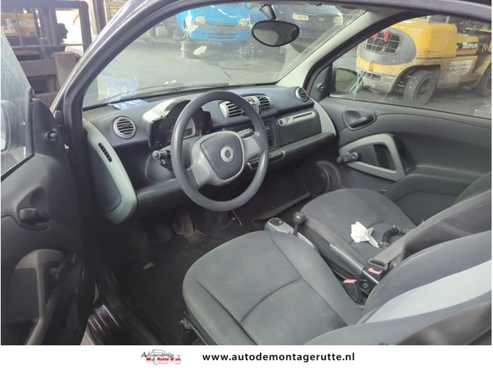 Smart Fortwo Coupé 1.0 45 KW Sloopvoertuig (2011, Zwart)