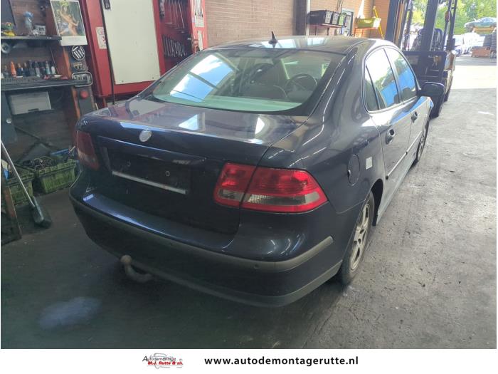 Saab 9-3 II Sport Sedan 1.8i 16V Sloopvoertuig (2005, Blauw)