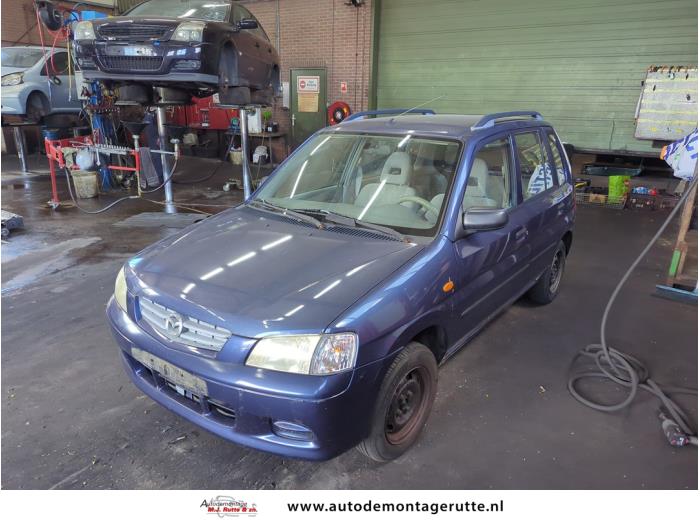 Mazda Demio 1.3 16V  (Sloop)
