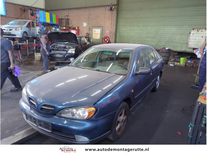 Nissan Primera 1.8 16V  (Sloop)