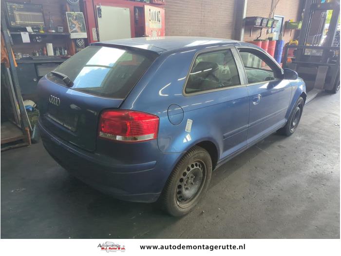 Audi A3 1.6 Sloopvoertuig (2007, Blauw)