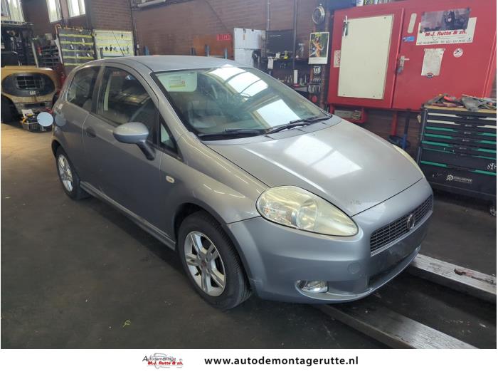 Fiat Grande Punto 1.2 Sloopvoertuig (2008, Grijs)