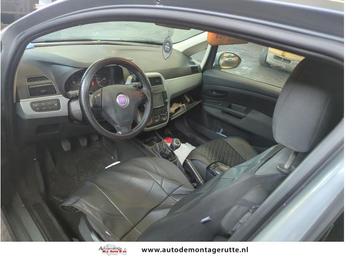 Fiat Grande Punto 1.2 Sloopvoertuig (2008, Grijs)