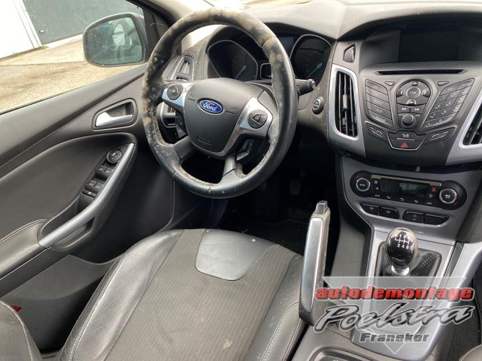 Ford Focus 3 Wagon 1.6 SCTi 16V Sloopvoertuig (2011, Metallic, Zwart)