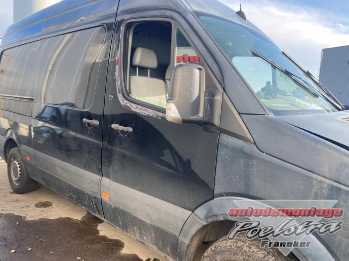 Volkswagen Crafter 2.5 TDI 30/32/35/46/50 Sloopvoertuig (2011, Zwart)