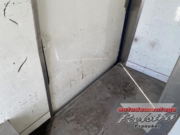 Volkswagen Crafter 2.5 TDI 30/32/35/46/50 Sloopvoertuig (2011, Zwart)