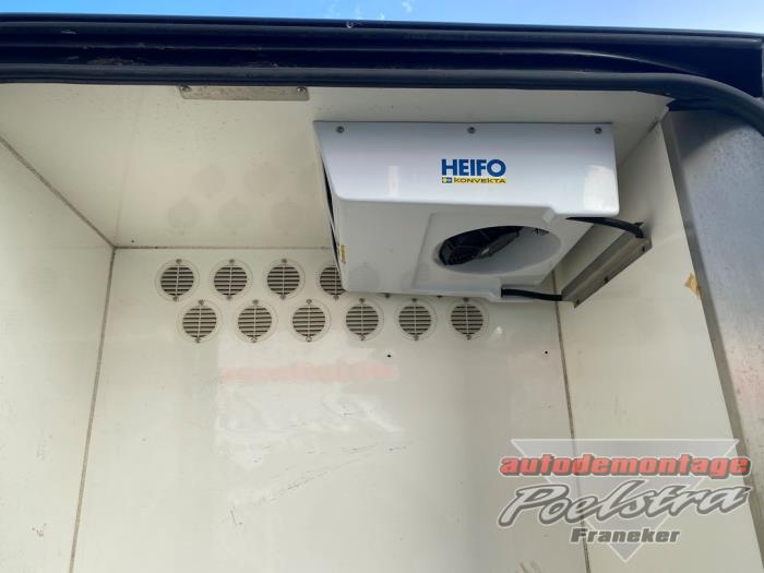 Volkswagen Crafter 2.5 TDI 30/32/35/46/50 Sloopvoertuig (2011, Zwart)