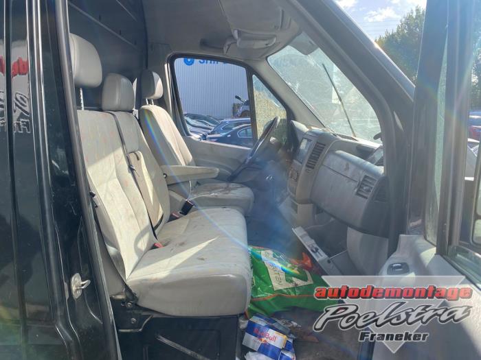 Volkswagen Crafter 2.5 TDI 30/32/35/46/50 Sloopvoertuig (2011, Zwart)