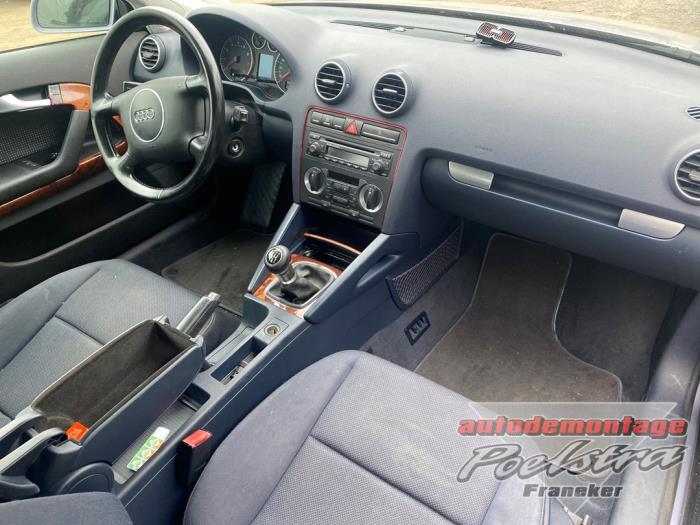 Audi A3 2.0 16V FSI Sloopvoertuig (2004, Grijs)