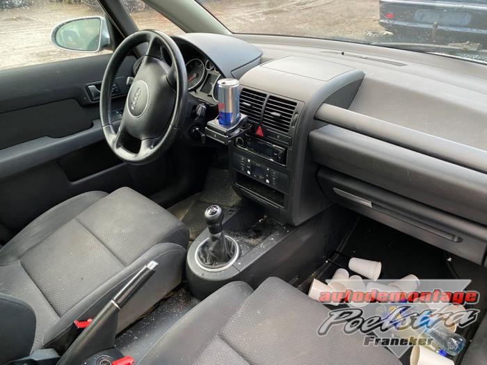 Audi A2 1.4 16V Sloopvoertuig (2005, Metallic, Grijs)