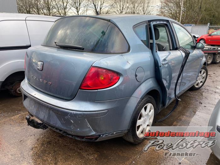 Seat Toledo 2.0 FSI 16V Sloopvoertuig (2005, Blauw)