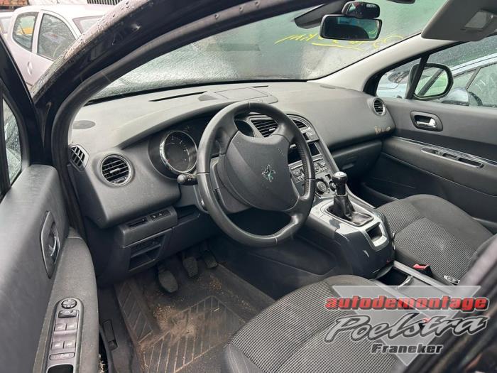 Peugeot 5008 I 1.6 VTI 16V Sloopvoertuig (2012, Zwart)