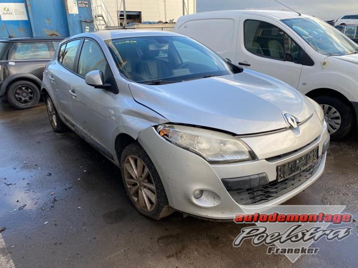 Renault Megane III Berline 1.6 16V Sloopvoertuig (2010, Grijs)