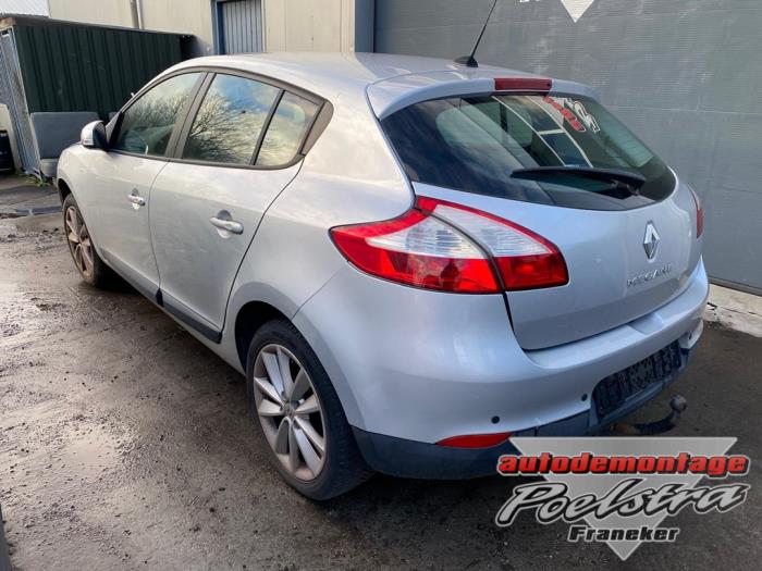 Renault Megane III Berline 1.6 16V Sloopvoertuig (2010, Grijs)