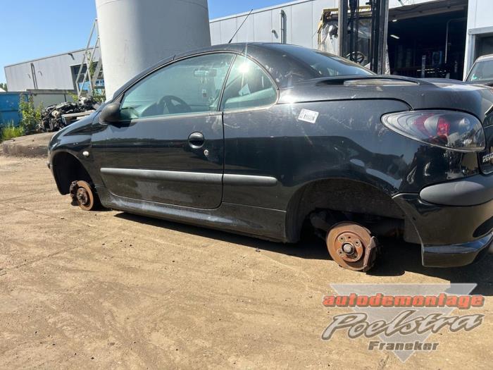 Peugeot 206 CC 1.6 16V Sloopvoertuig (2002, Zwart)