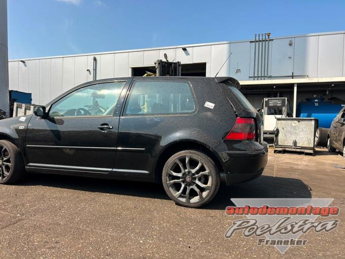 Volkswagen Golf IV 2.0 Sloopvoertuig (2001, Zwart)
