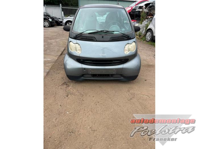 Smart City-Coupé 0.6 Turbo i.c. Smart&Pulse Sloopvoertuig (2002, Zwart)