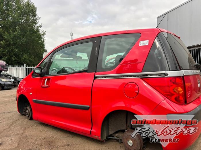 Peugeot 1007 1.4 Sloopvoertuig (2008, Rood)