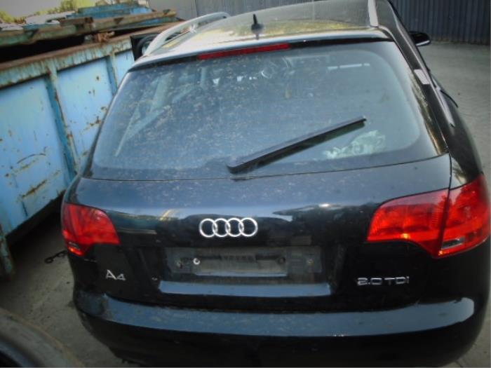 Audi A4 Avant 2.0 TDI 16V Sloopvoertuig (2005, Zwart)